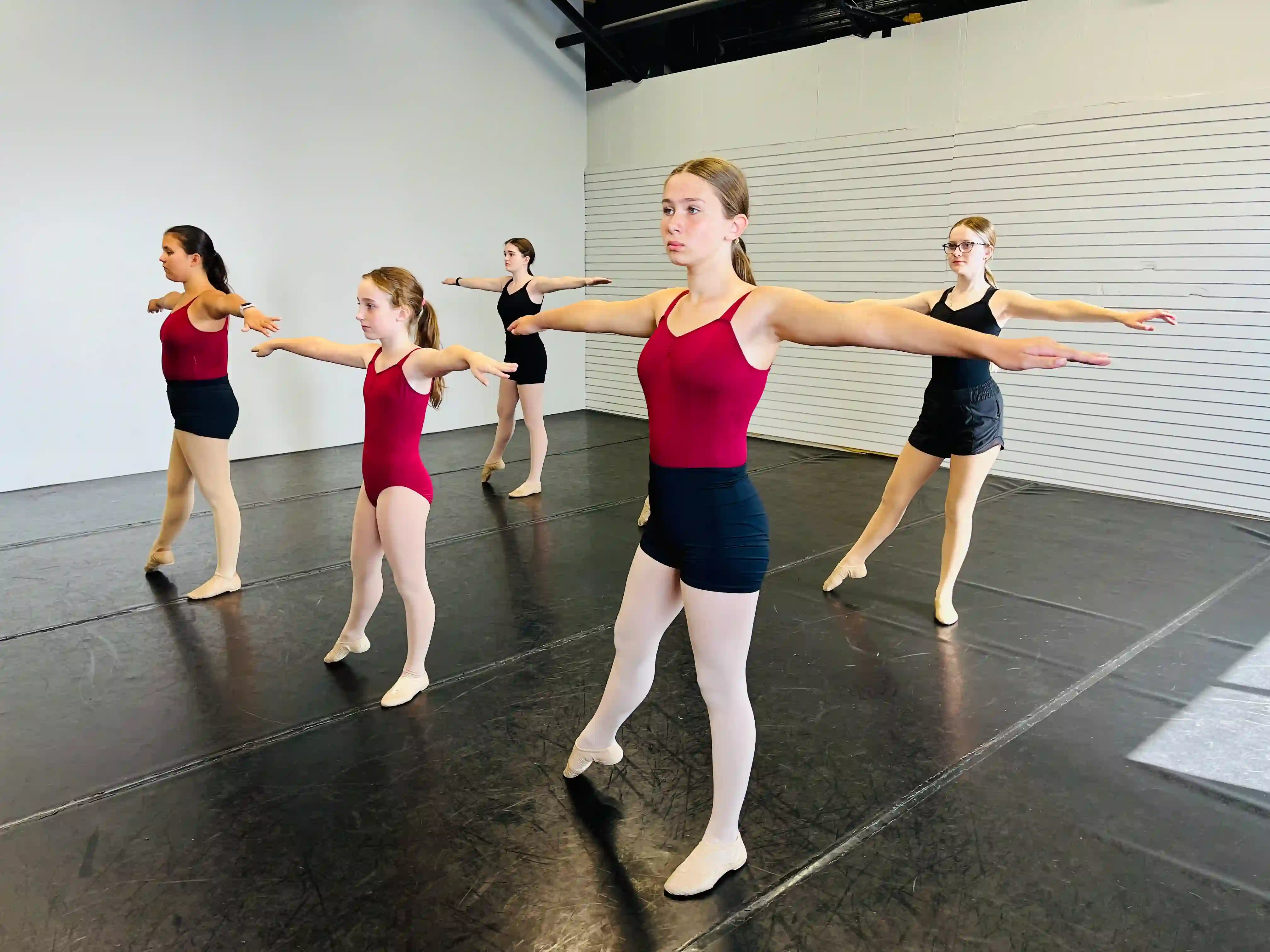 ark-dance-academy-teen-ballet-class-arm-position-training