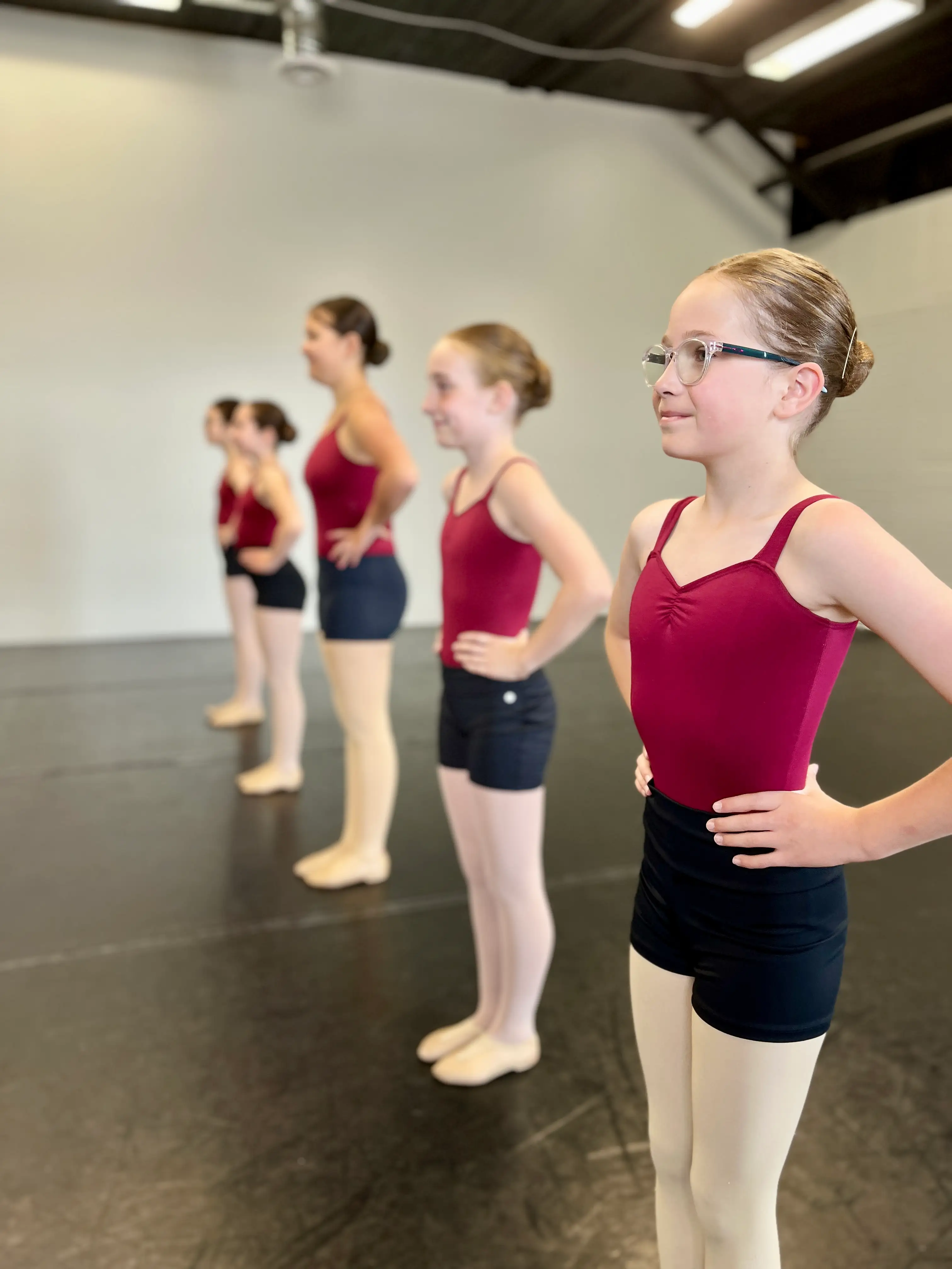 revolution-school-of-dance-ballet-class-line-posture-training